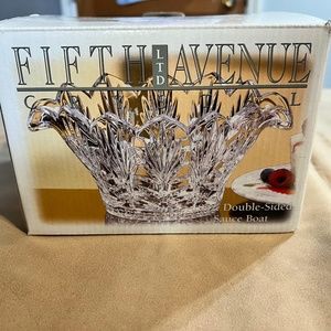 NWOT Fifth Avenue Crystal 18oz Double Sided Sauce Boat